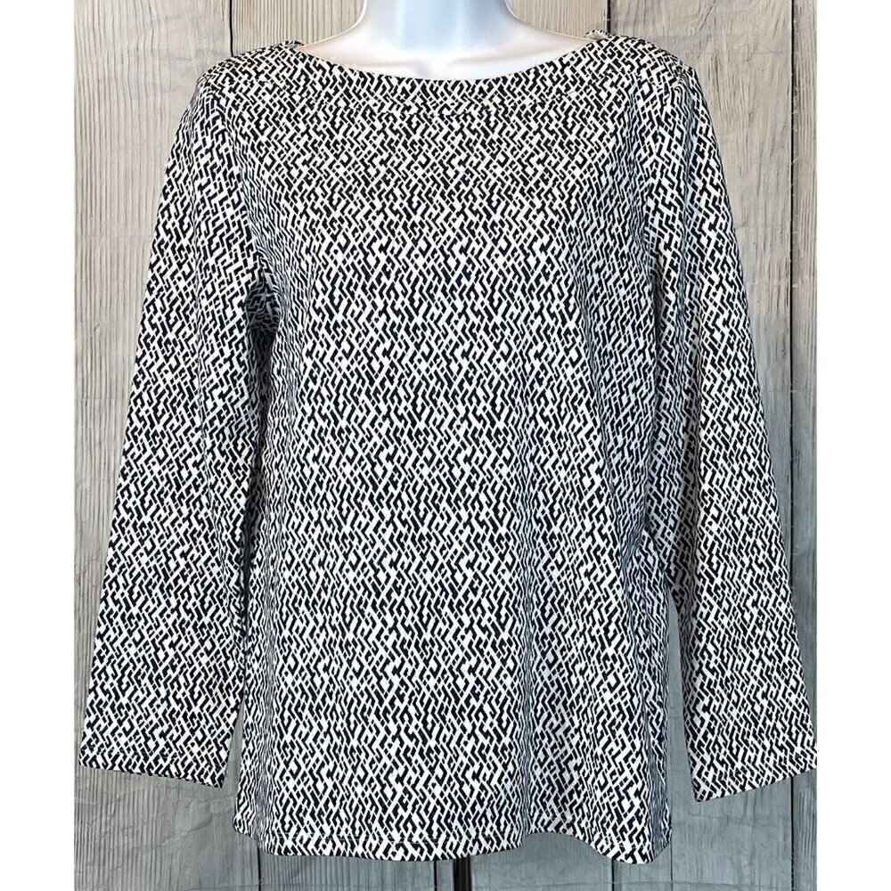 NWT Rafaella Women's Medium Long Sleeve White Blue Boat Neck Top Stretch